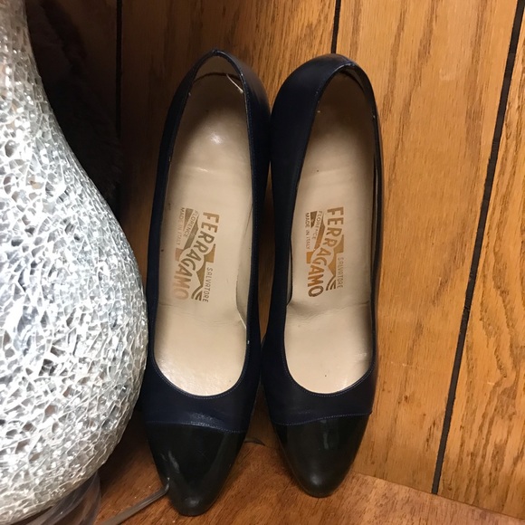 Salvatore Ferragamo Shoes -Size -7/ AA Colors Navy & Black-Good Condition - Picture 11 of 16